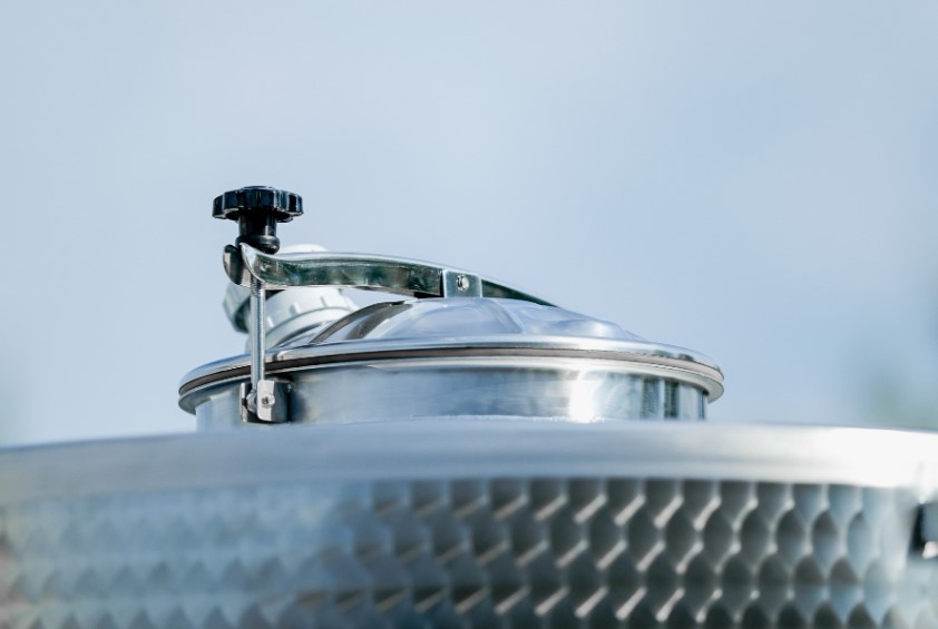 Revolutionizing Winemaking with Stainless Steel Tanks